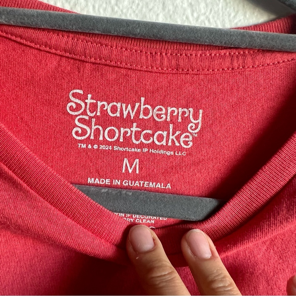 Strawberry Shortcake Berry Sweet
T-Shirt NWT - Picture 6 of 9